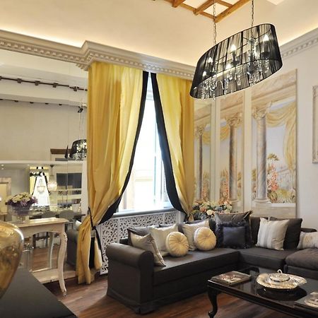 The Right Place 4U Roma Savelli Boutique Apartment Bagian luar foto