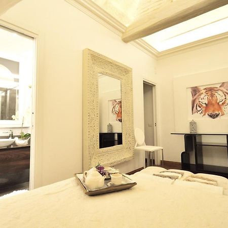 The Right Place 4U Roma Savelli Boutique Apartment Bagian luar foto