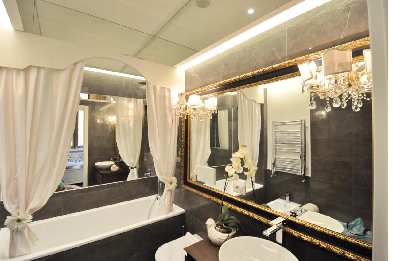 The Right Place 4U Roma Savelli Boutique Apartment Bagian luar foto