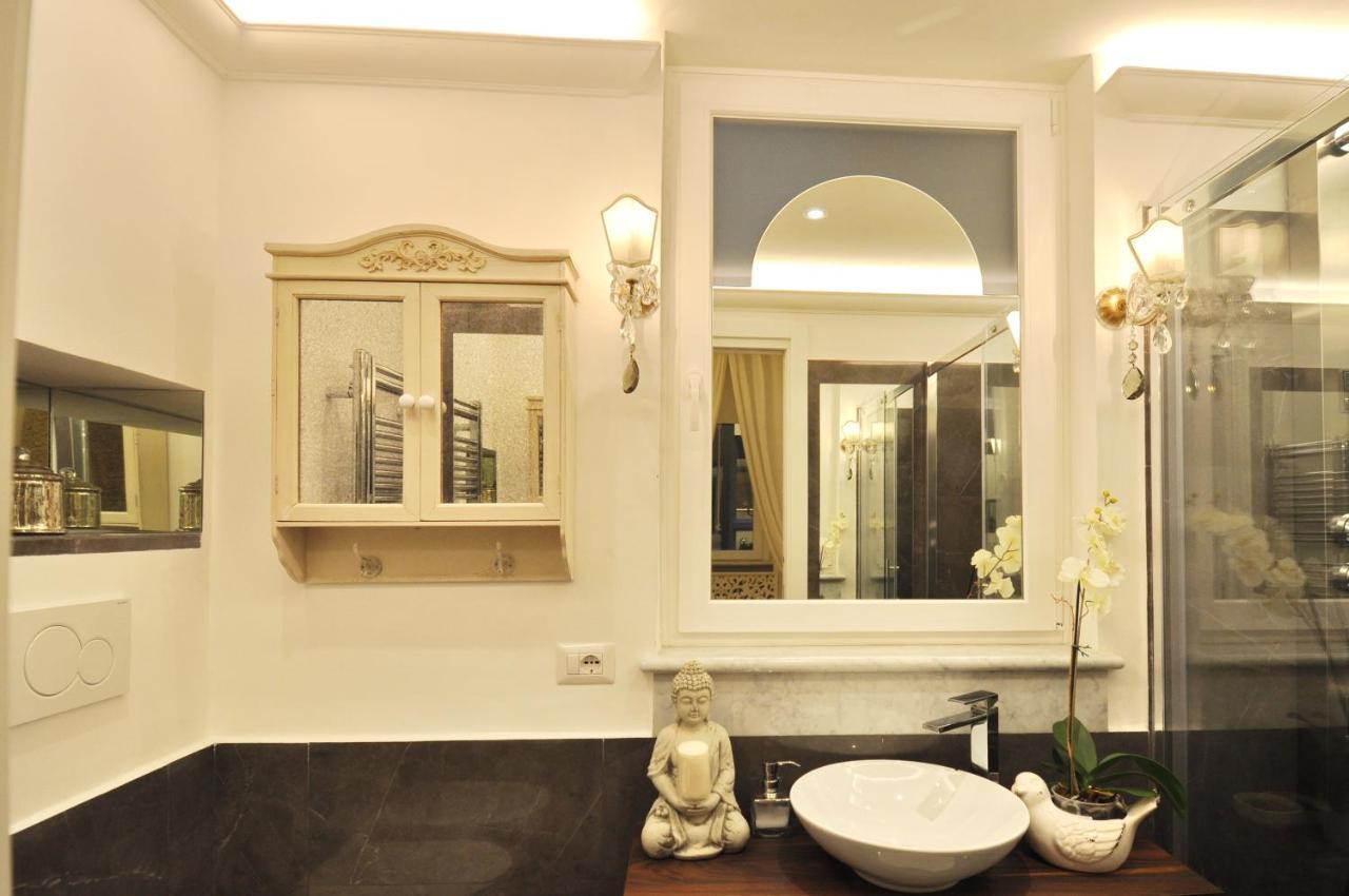 The Right Place 4U Roma Savelli Boutique Apartment Bagian luar foto