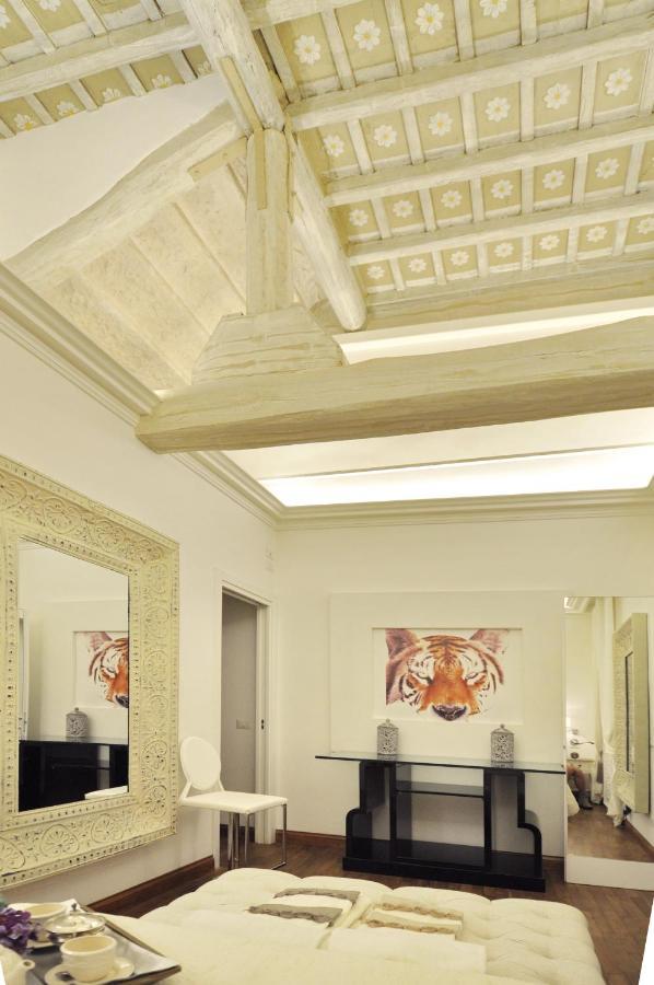 The Right Place 4U Roma Savelli Boutique Apartment Bagian luar foto