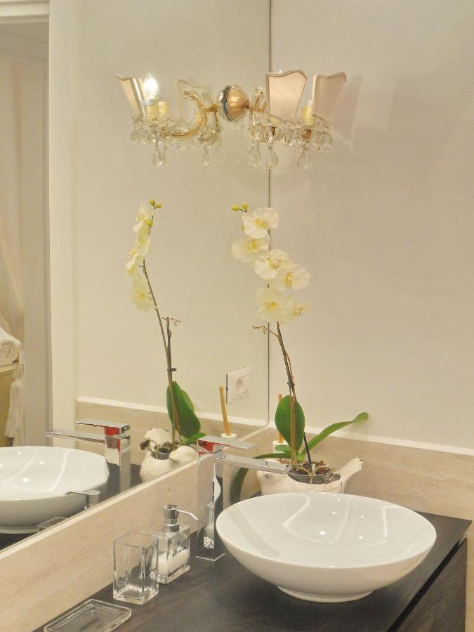 The Right Place 4U Roma Savelli Boutique Apartment Bagian luar foto
